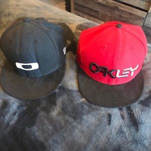 2 Oakley hats will sell seperate or together